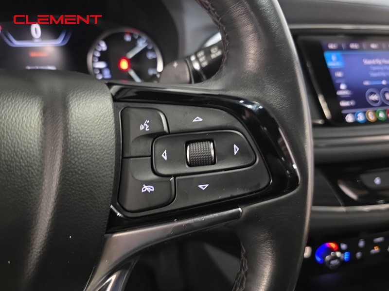 Buick Enclave Vehicle Full-screen Gallery Image 14