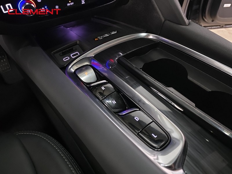 Buick Enclave Vehicle Full-screen Gallery Image 20