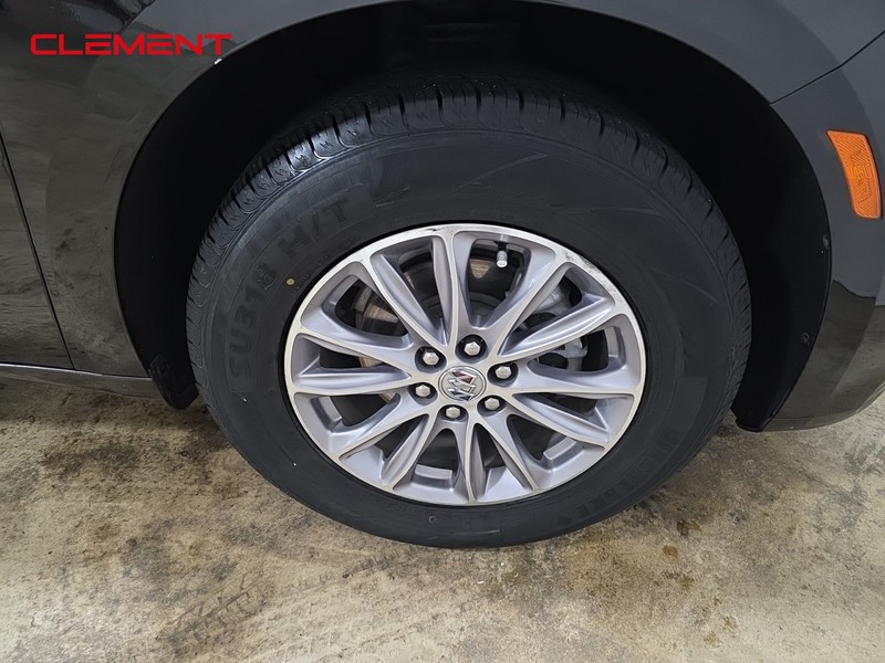 Buick Enclave Vehicle Full-screen Gallery Image 36