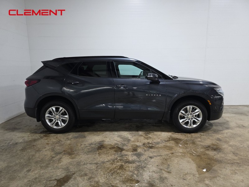 Chevrolet Blazer Vehicle Full-screen Gallery Image 4