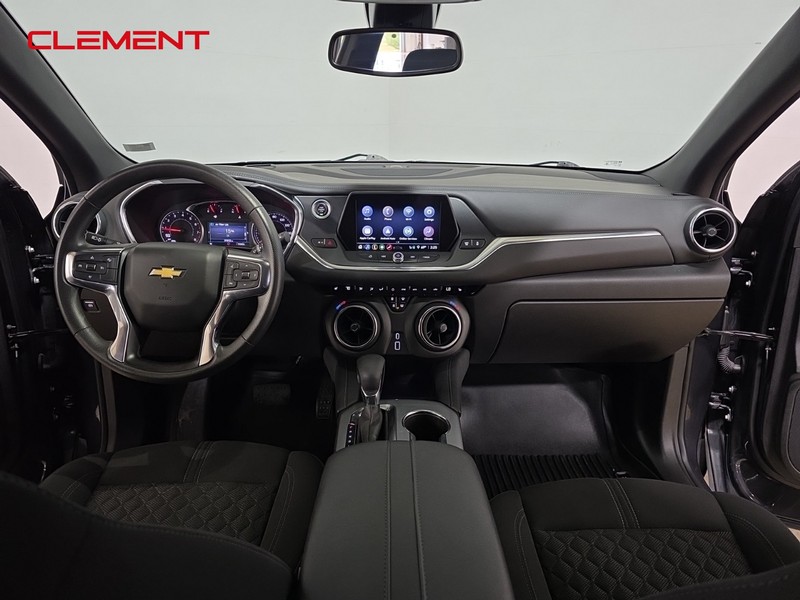 Chevrolet Blazer Vehicle Full-screen Gallery Image 10