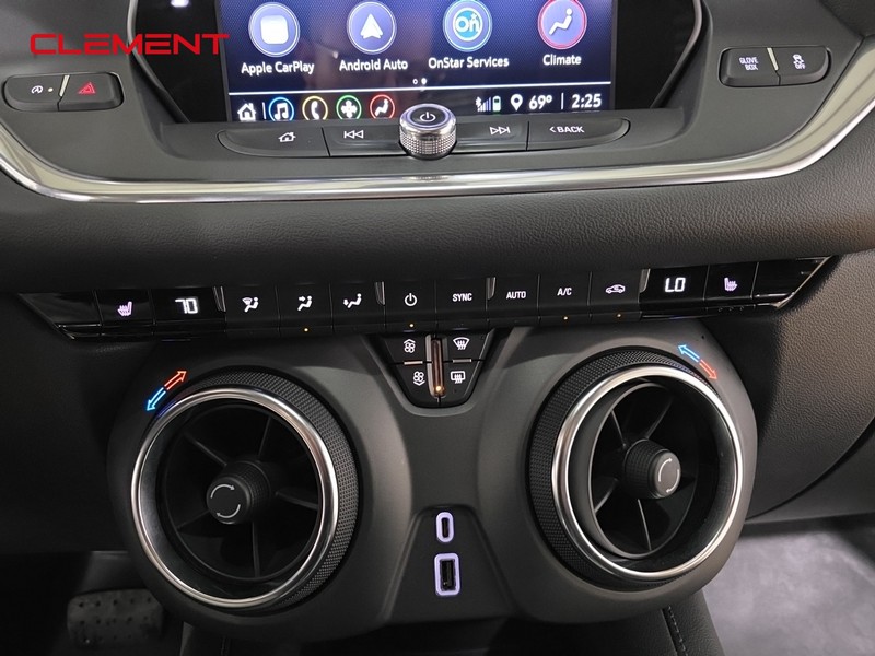 Chevrolet Blazer Vehicle Full-screen Gallery Image 19