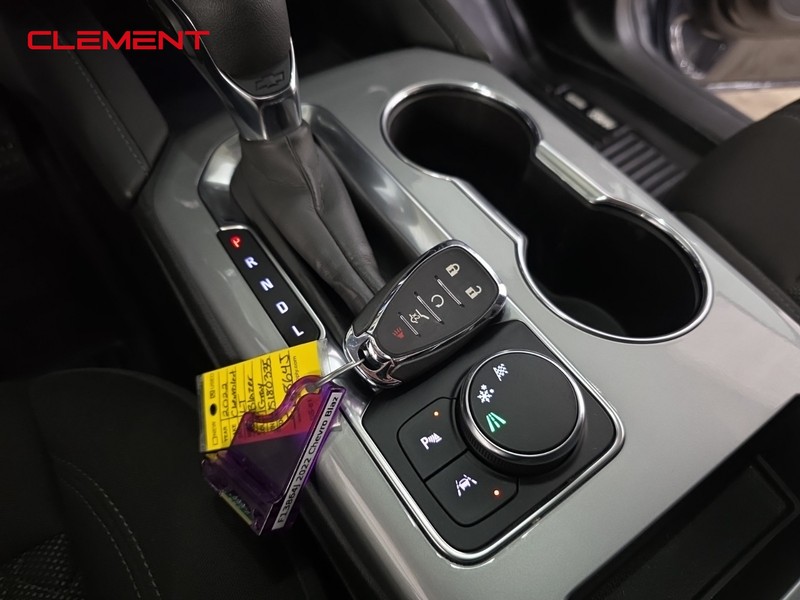 Chevrolet Blazer Vehicle Full-screen Gallery Image 21