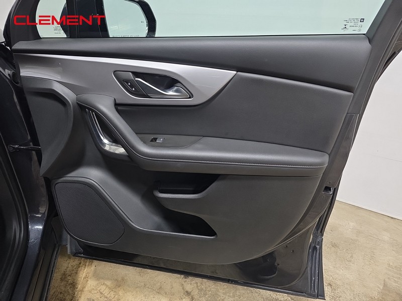 Chevrolet Blazer Vehicle Full-screen Gallery Image 29