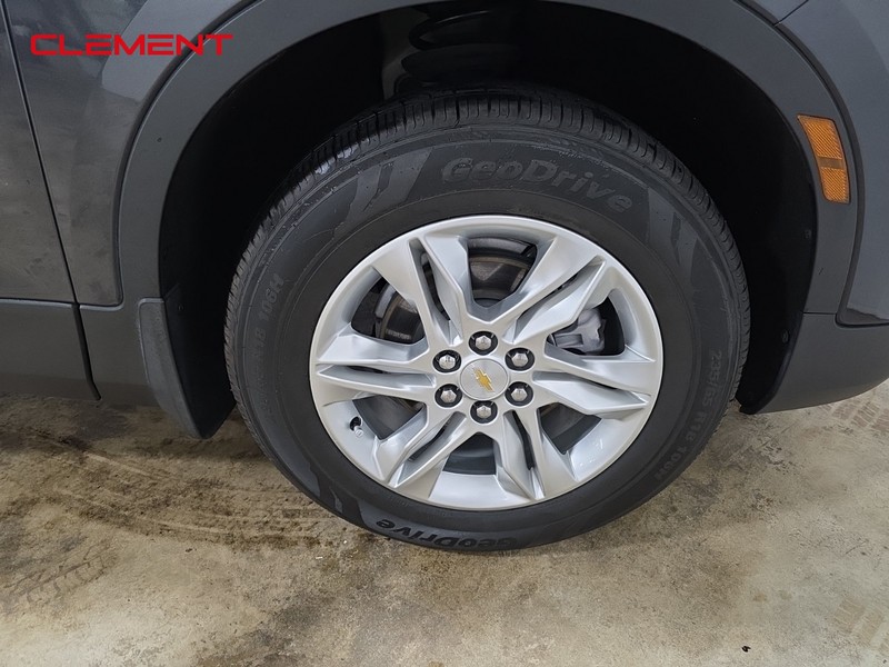 Chevrolet Blazer Vehicle Full-screen Gallery Image 30