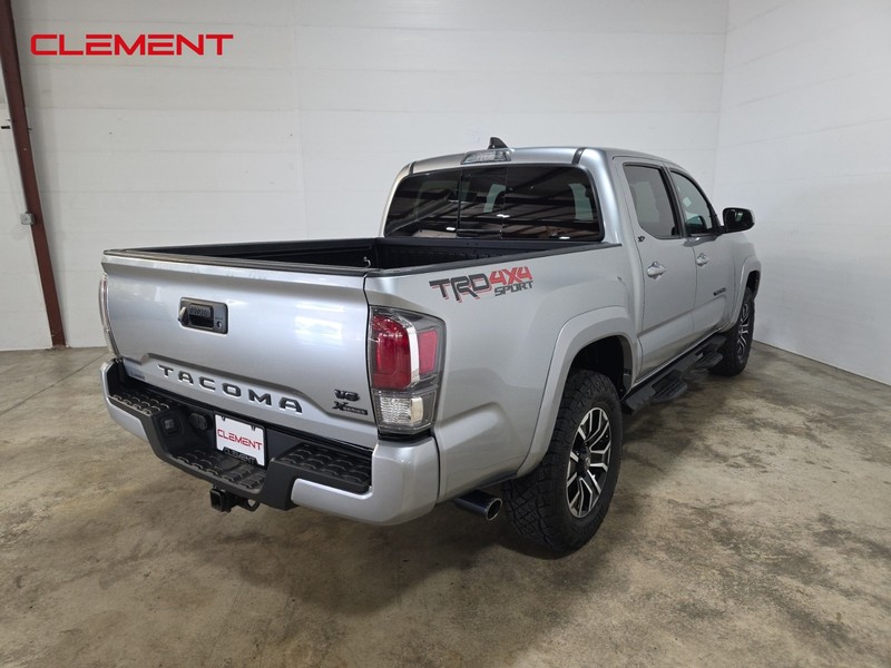 Toyota Tacoma 4WD Vehicle Image 06