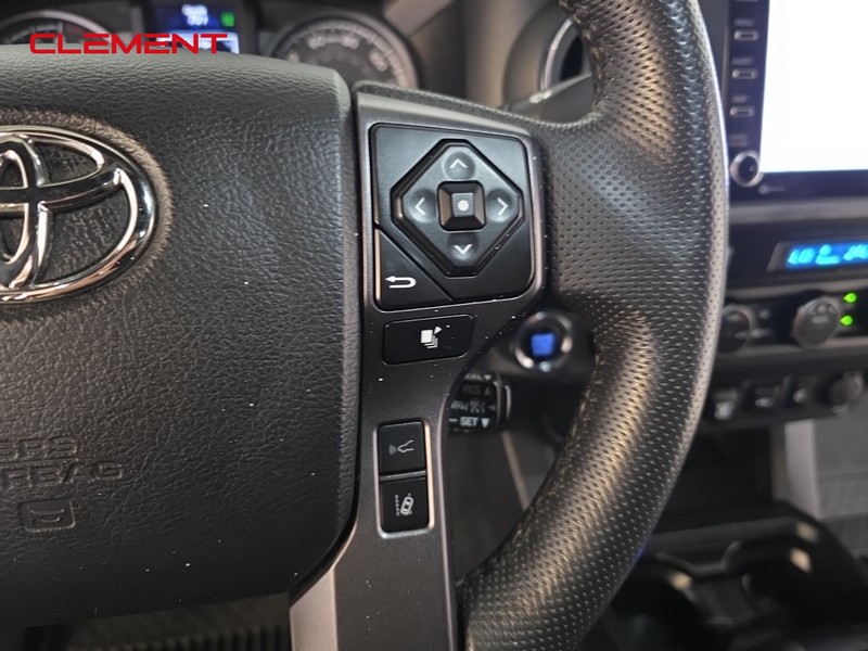 Toyota Tacoma 4WD Vehicle Image 14