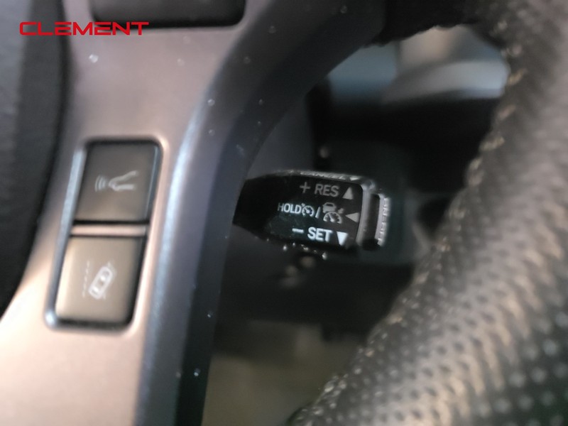 Toyota Tacoma 4WD Vehicle Image 15