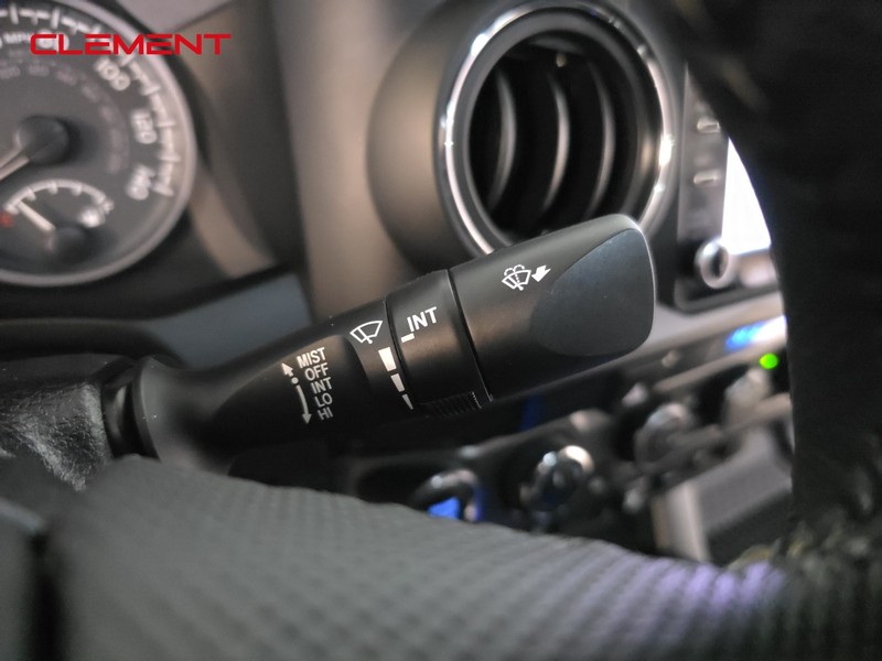 Toyota Tacoma 4WD Vehicle Image 16