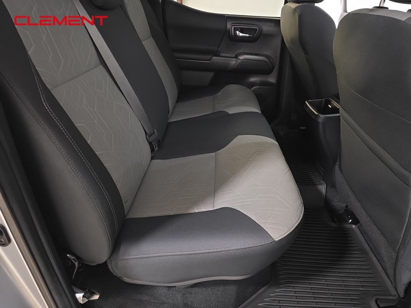 Toyota Tacoma 4WD Vehicle Image 27