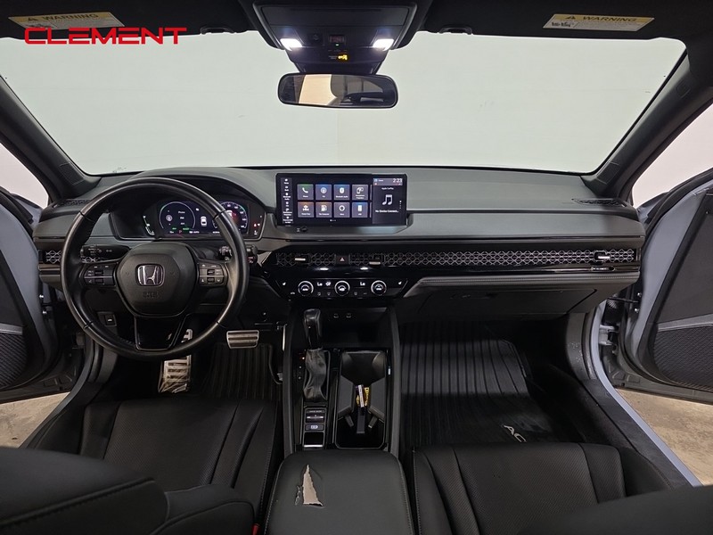 Honda Accord Hybrid Vehicle Full-screen Gallery Image 10