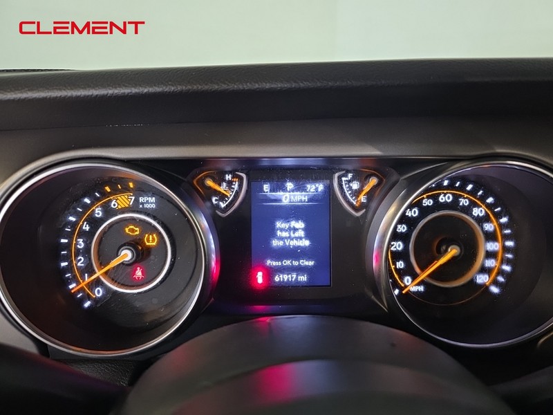 Jeep Wrangler Vehicle Full-screen Gallery Image 16