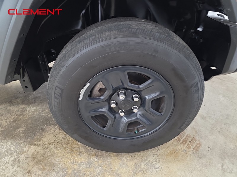 Jeep Wrangler Vehicle Full-screen Gallery Image 30