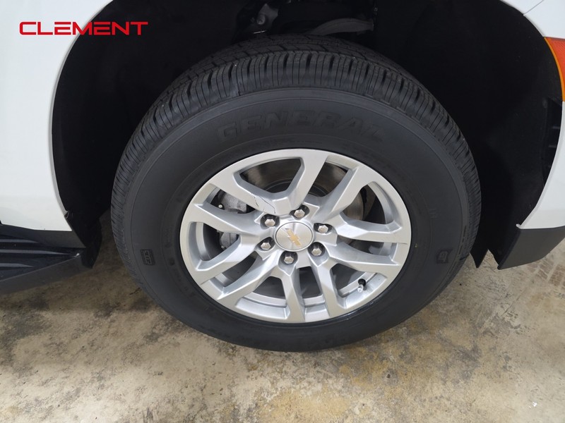 Chevrolet Tahoe Vehicle Full-screen Gallery Image 34