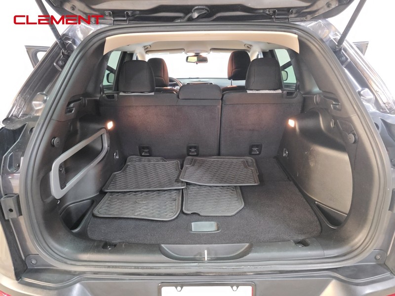 Jeep Cherokee Vehicle Image 23