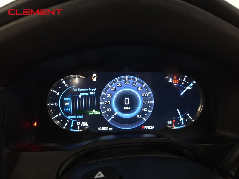 Cadillac Escalade ESV Vehicle Full-screen Gallery Image 15