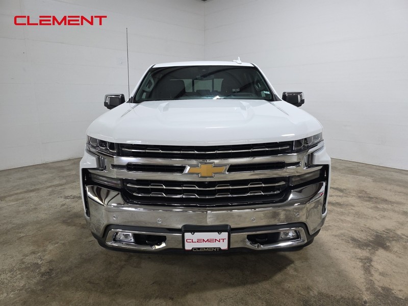 Chevrolet Silverado 1500 Vehicle Full-screen Gallery Image 02