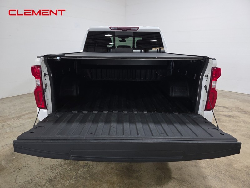 Chevrolet Silverado 1500 Vehicle Full-screen Gallery Image 09