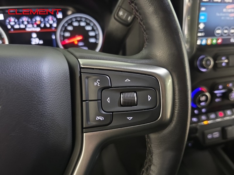 Chevrolet Silverado 1500 Vehicle Full-screen Gallery Image 14