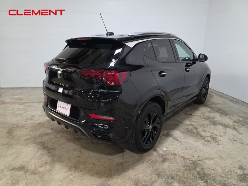 Buick Encore GX Vehicle Full-screen Gallery Image 06