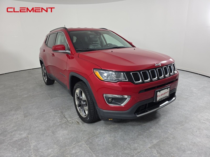 Jeep Compass Vehicle Full-screen Gallery Image 3