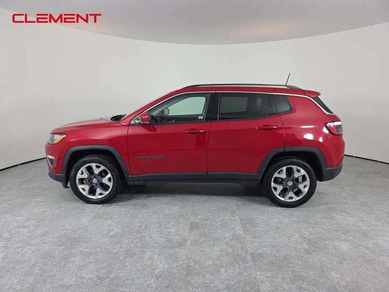 Jeep Compass Vehicle Full-screen Gallery Image 5