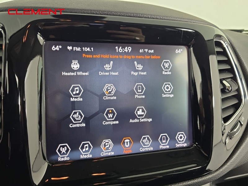 Jeep Compass Vehicle Full-screen Gallery Image 16