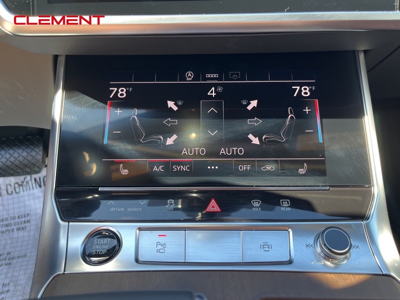 Audi A6 Sedan Vehicle Full-screen Gallery Image 15