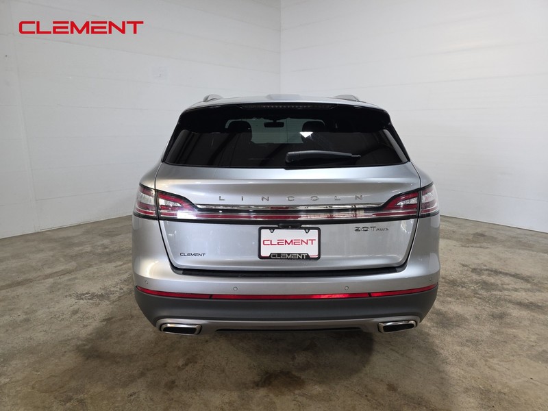 Lincoln Nautilus Vehicle Full-screen Gallery Image 7