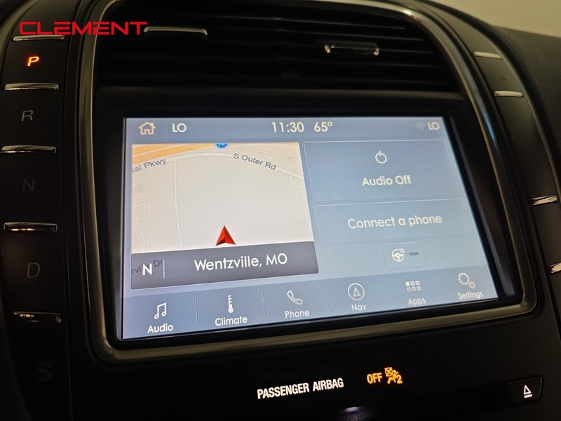 Lincoln Nautilus Vehicle Full-screen Gallery Image 19