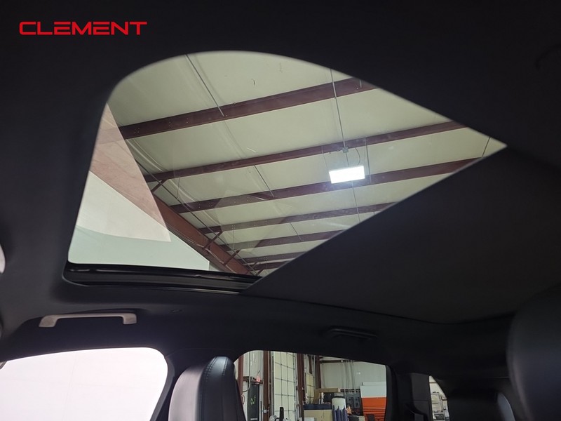 Lincoln Nautilus Vehicle Full-screen Gallery Image 25