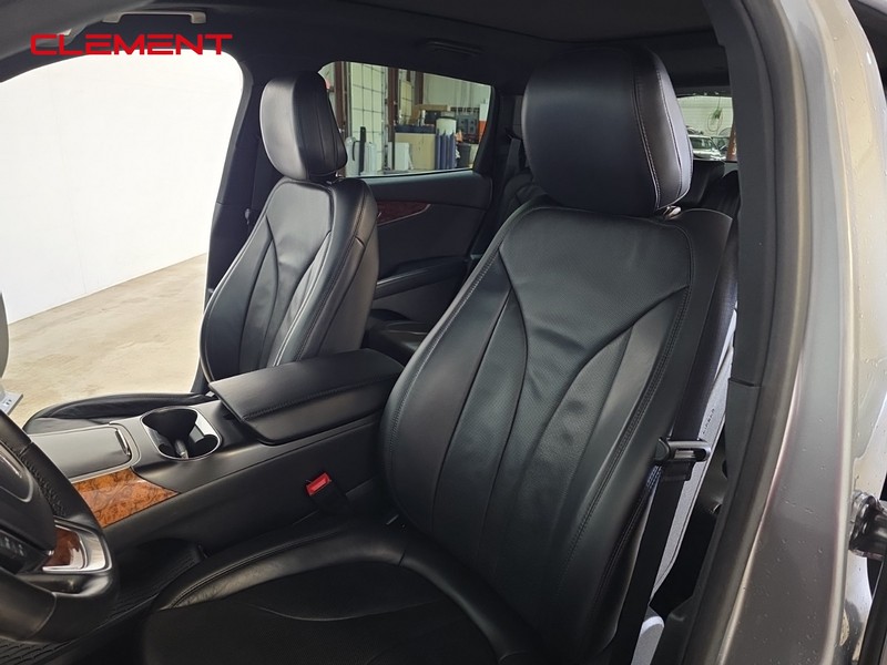 Lincoln Nautilus Vehicle Full-screen Gallery Image 30