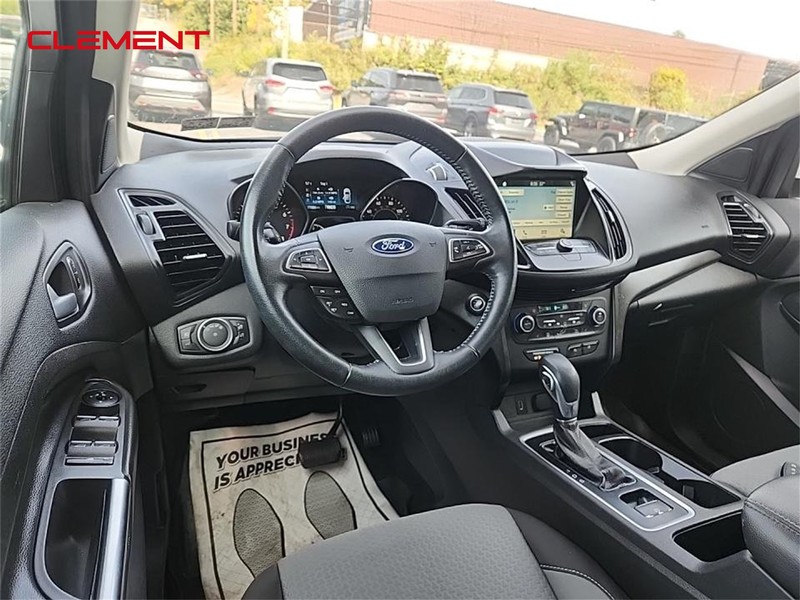Ford Escape Vehicle Image 03