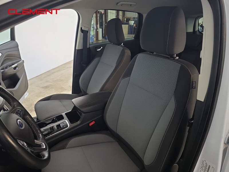 Ford Escape Vehicle Full-screen Gallery Image 26