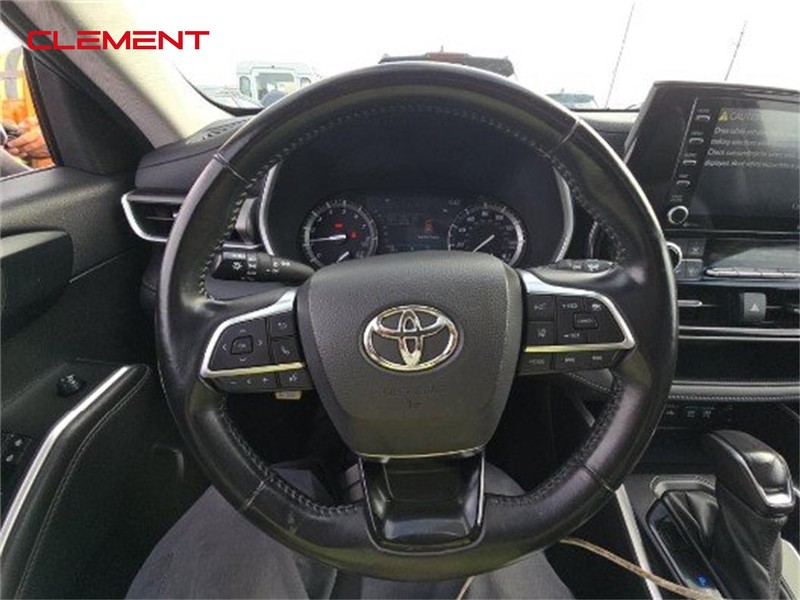 Toyota Highlander Vehicle Image 03