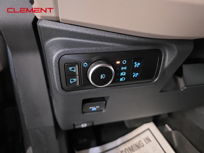 Ford Bronco Vehicle Full-screen Gallery Image 11