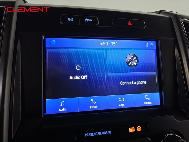 Ford Super Duty F-250 SRW Vehicle Full-screen Gallery Image 16