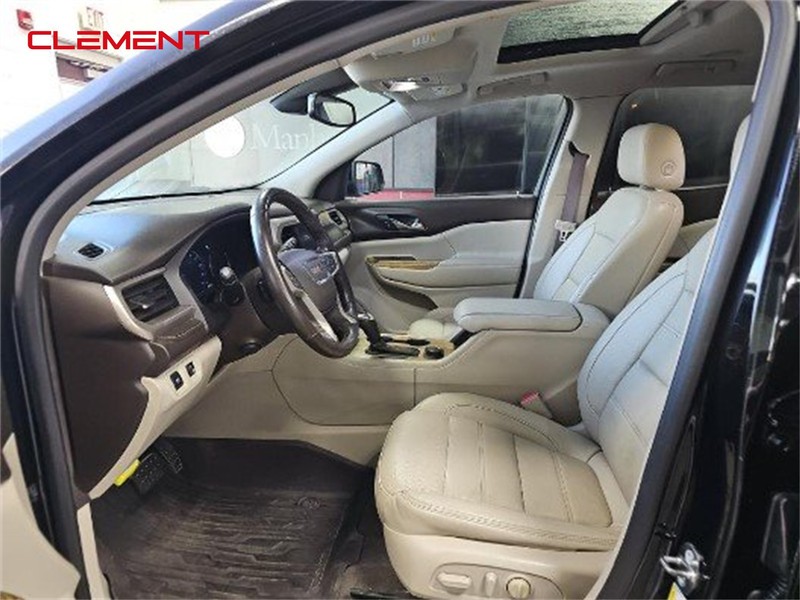 GMC Acadia Vehicle Image 03