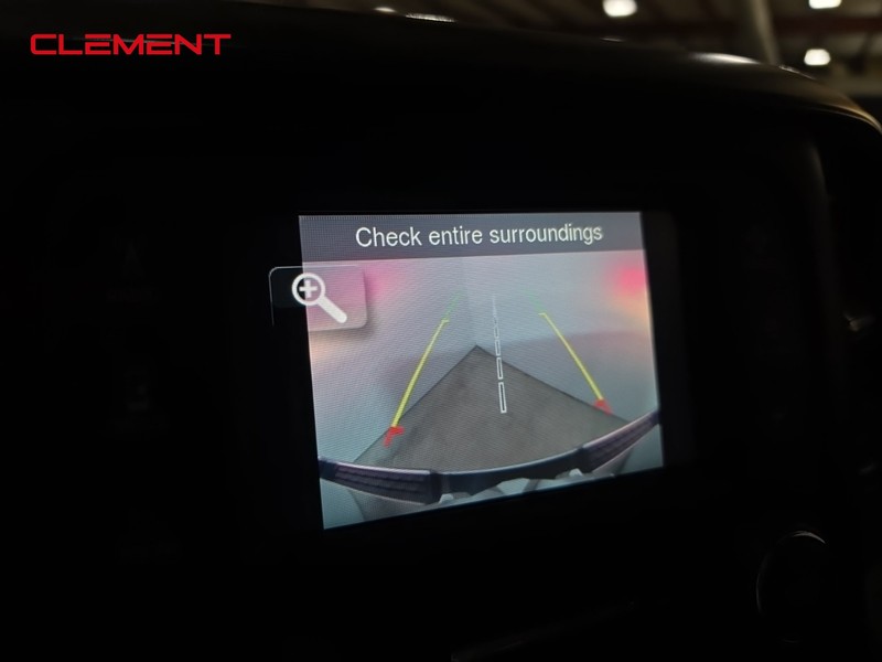 Ram 1500 Vehicle Full-screen Gallery Image 17