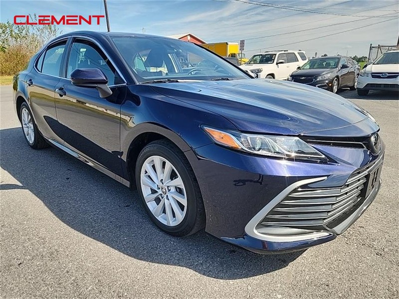 Toyota Camry Vehicle Image 02