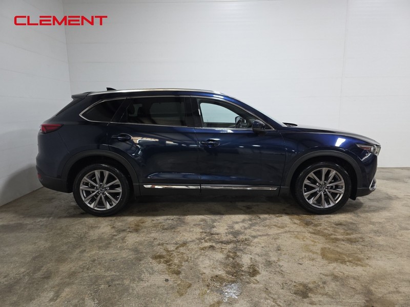 Mazda CX-9 Vehicle Full-screen Gallery Image 4
