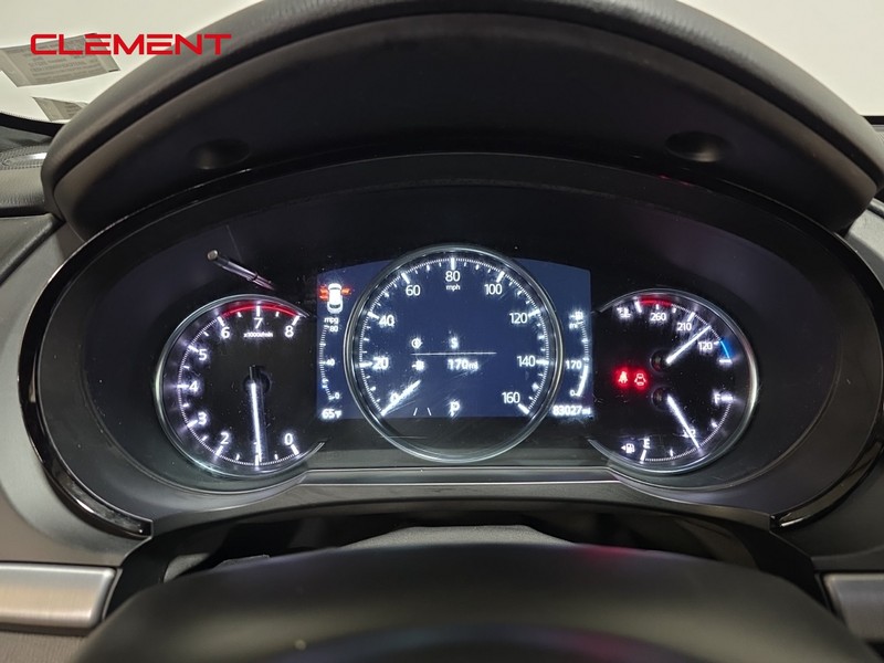 Mazda CX-9 Vehicle Full-screen Gallery Image 15