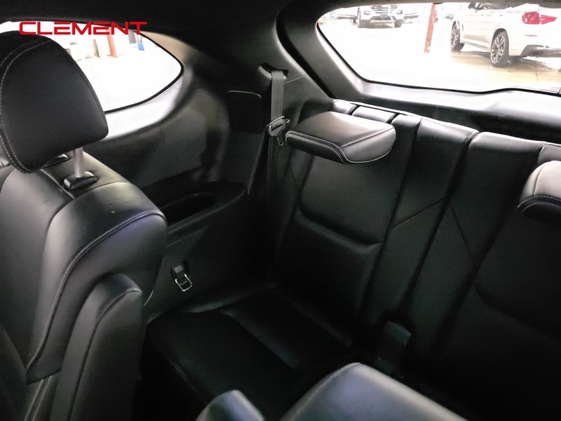 Mazda CX-9 Vehicle Full-screen Gallery Image 30