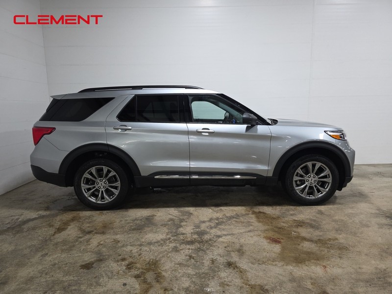 Ford Explorer Vehicle Image 04