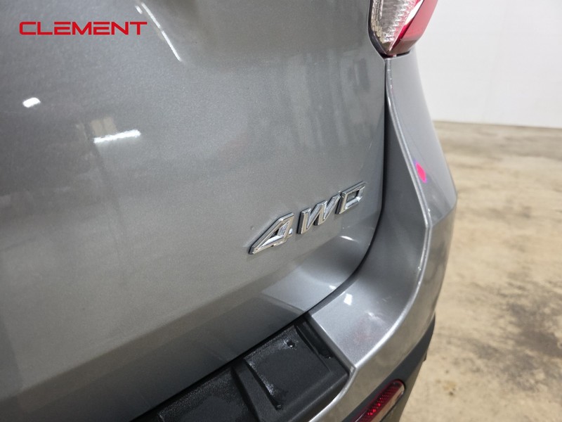 Ford Explorer Vehicle Image 09