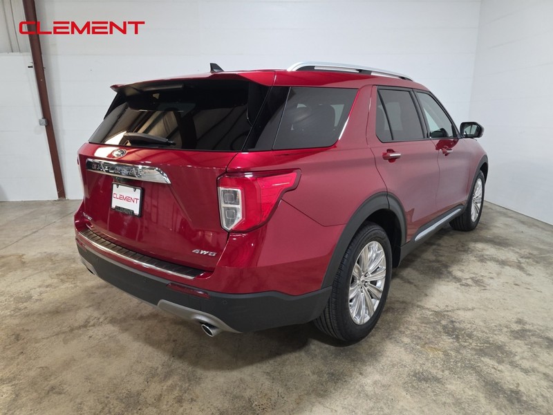 Ford Explorer Vehicle Full-screen Gallery Image 6