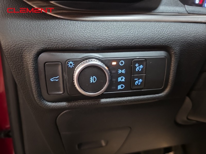 Ford Explorer Vehicle Full-screen Gallery Image 14