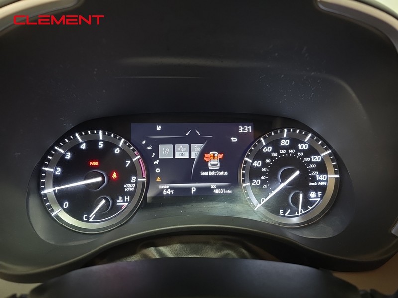 Toyota Highlander Vehicle Full-screen Gallery Image 17