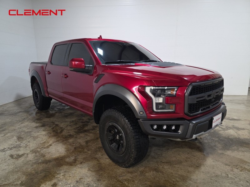 Ford F-150 Vehicle Full-screen Gallery Image 3