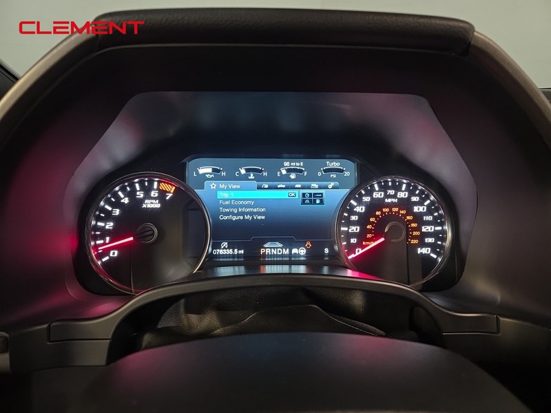 Ford F-150 Vehicle Full-screen Gallery Image 16